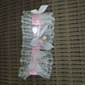 Garter necklace